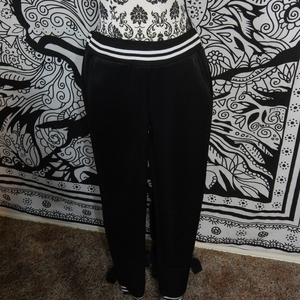 Rue 21 Joggers